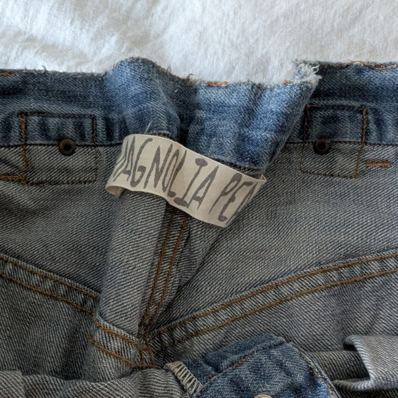 Magnolia Pearl Faded Denim Jeans - Picture 7 of 7